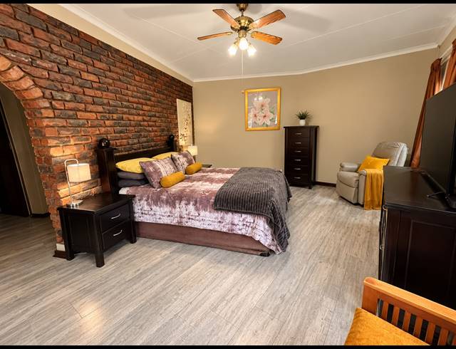 3 BEDROOM HOUSE FOR SALE IN GOLF PARK